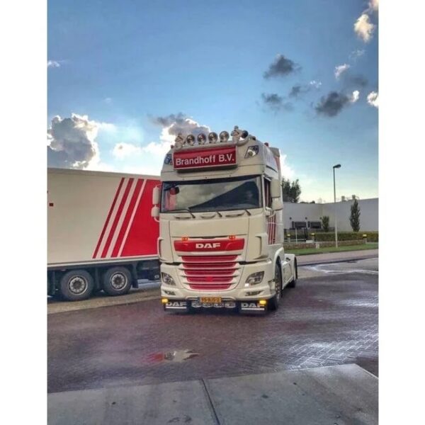 Turbo Truckparts RVS Spatlapsteunen DAF XF Euro 6 - Afbeelding 2