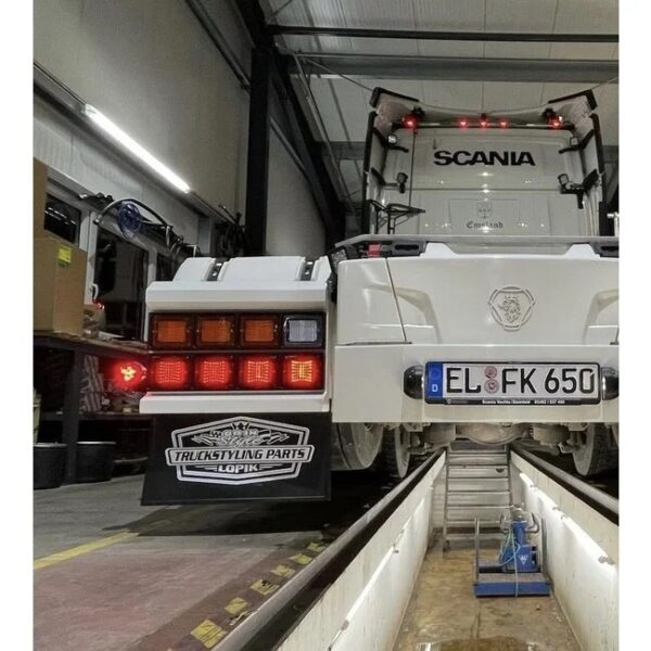 GIS Spatlap met truckstyling parts logo 62x40cm (stuk) - Afbeelding 2