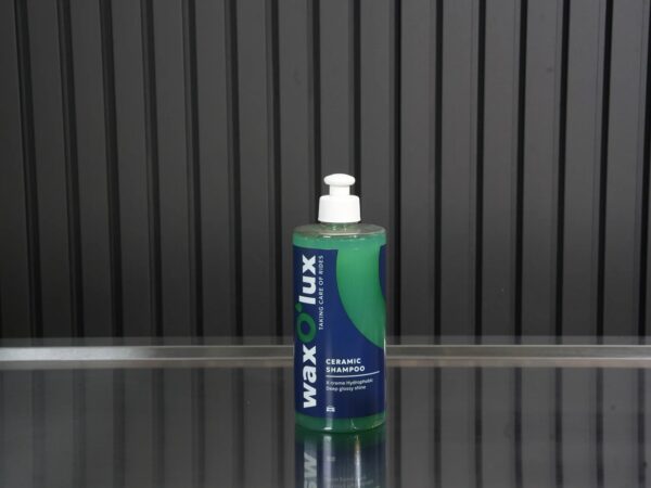 Waxo’lux ceramic shampoo