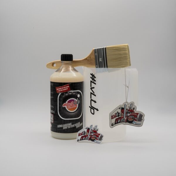 LVLUP tireshine 1000ml + accessoires