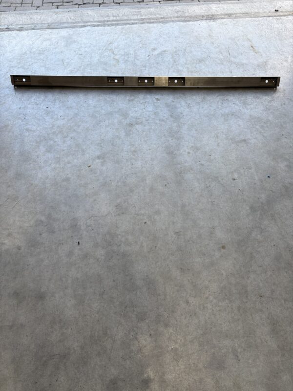 Spoiler Lichtlat Iveco S-way 1-3-1